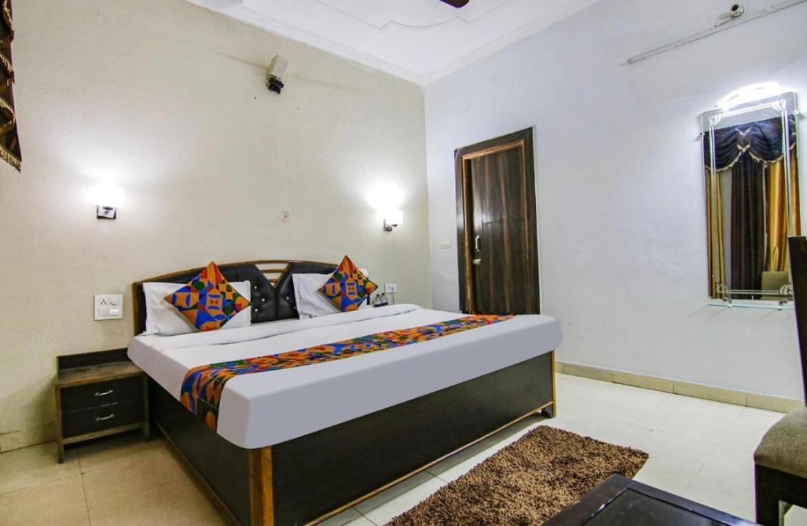 The For You Hotel & Restaurant Ришикеш Экстерьер фото