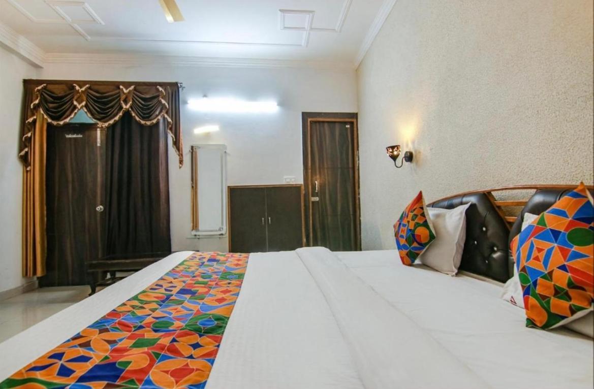 The For You Hotel & Restaurant Ришикеш Экстерьер фото