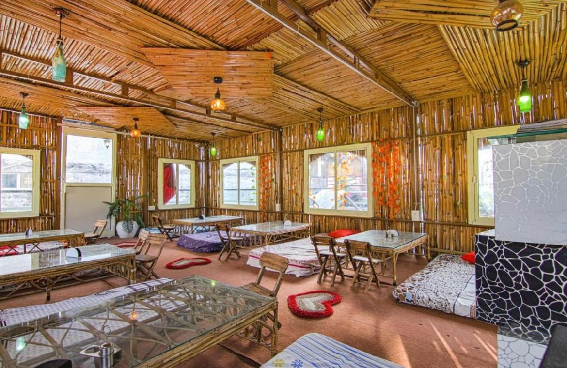 The For You Hotel & Restaurant Ришикеш Экстерьер фото