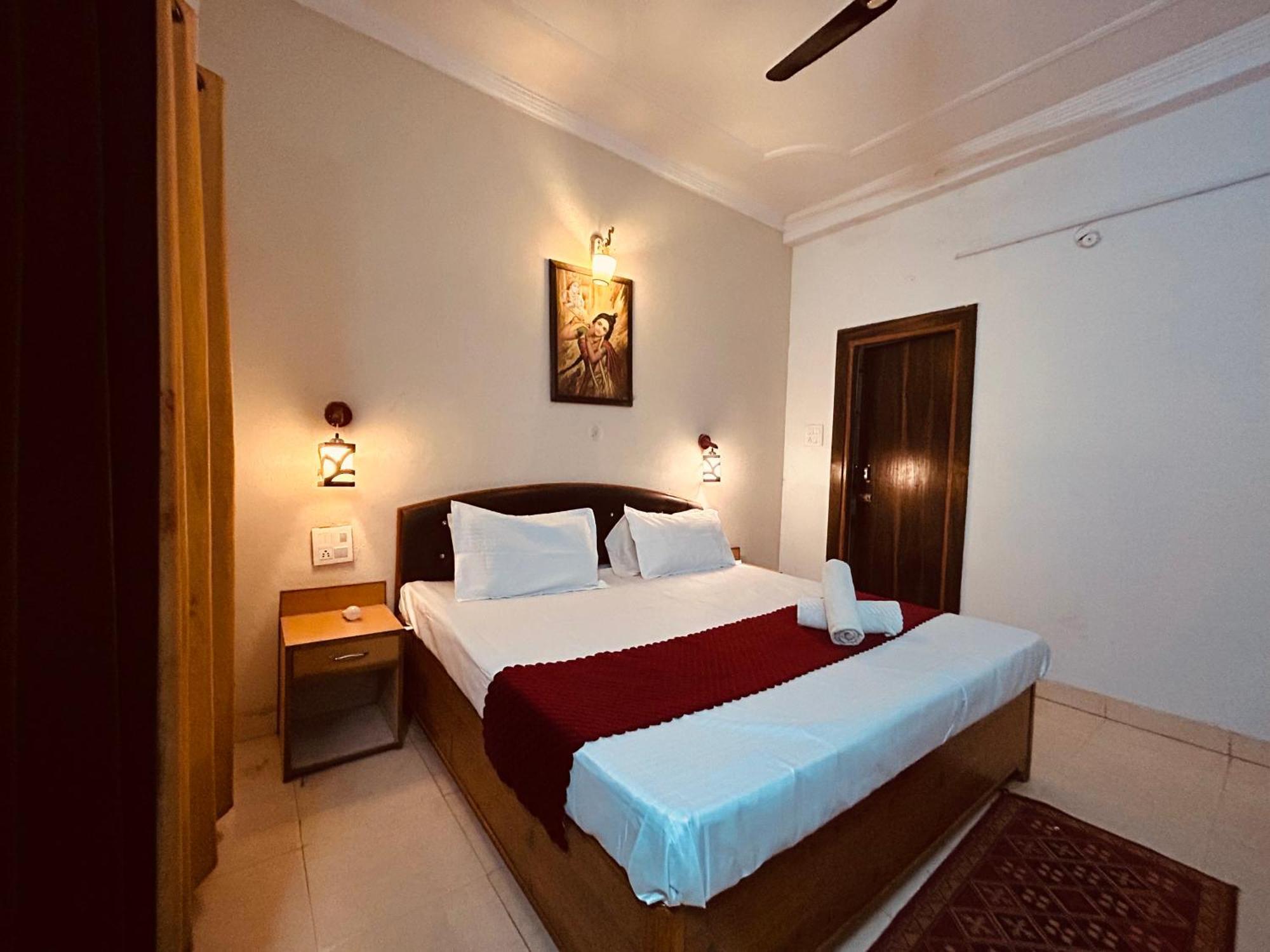 The For You Hotel & Restaurant Ришикеш Экстерьер фото